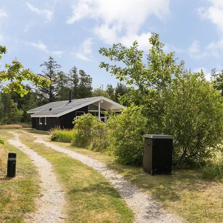 Anahi - 3km From The Sea In Nw Jutland By Interhome