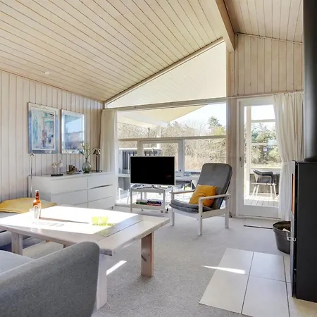 Anahi - 3km From The Sea By Interhome